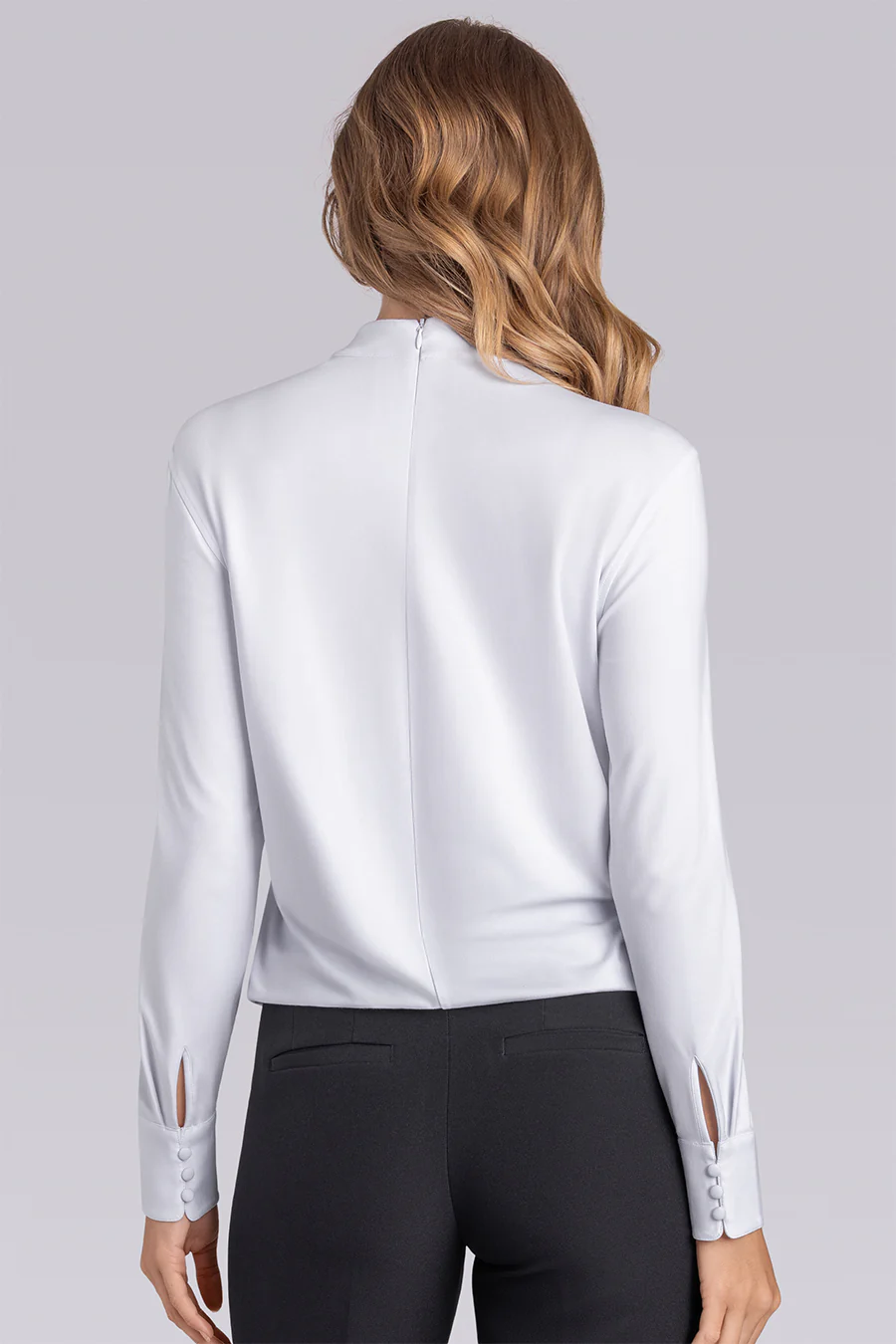 Muse In White - Image 4